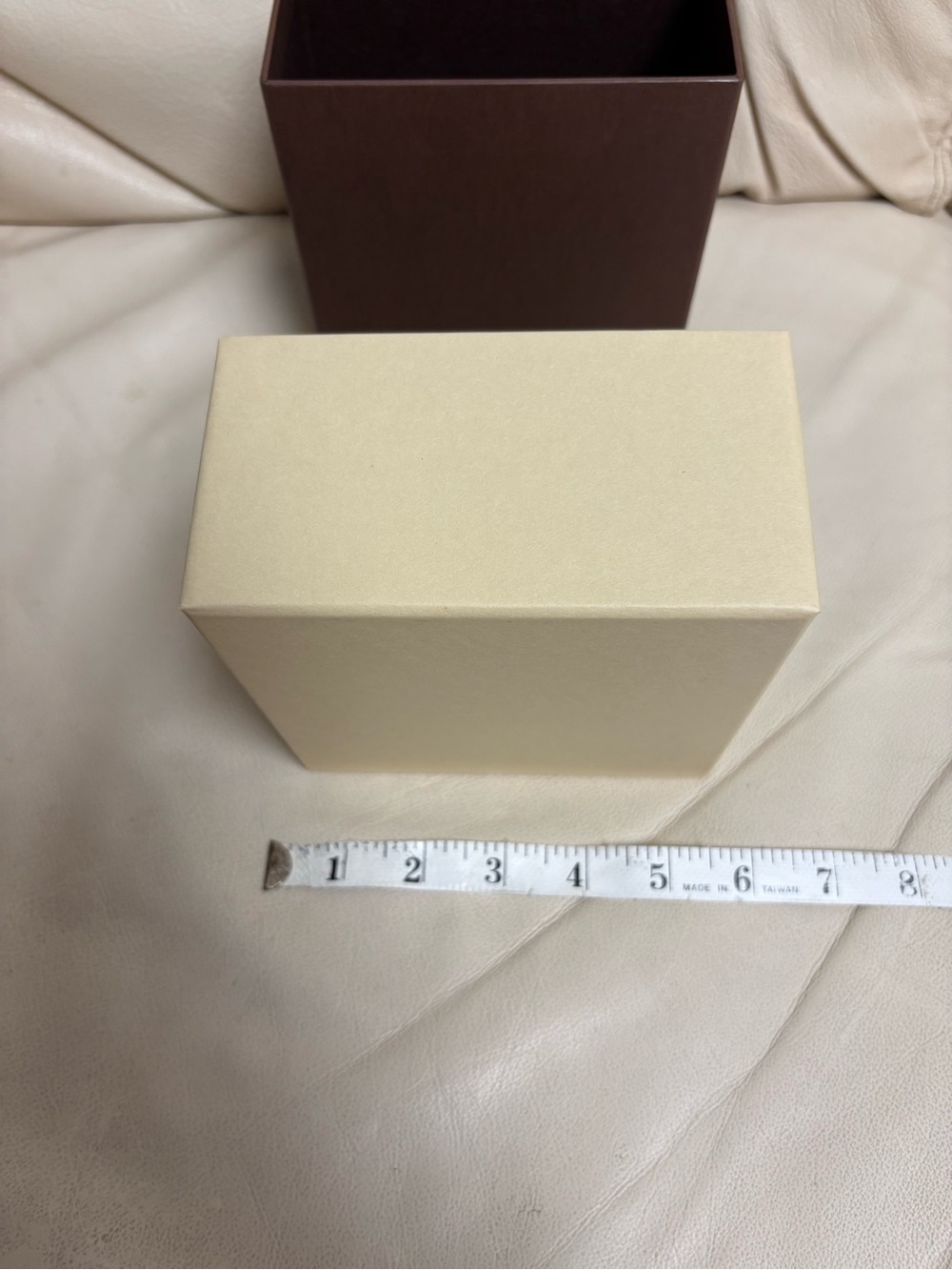 EMPTY LOUIS VUITTON Brown Pull Out Gift Box Beige - Picture 11 of 12